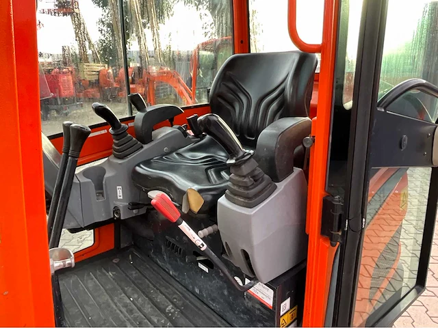 2015 kubota kx016-4 mini graafmachine - afbeelding 15 van  37