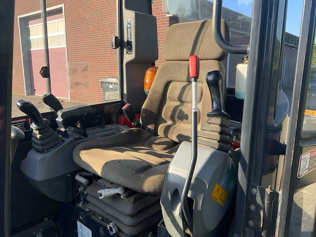 2015 kubota kx61-3 minigraafmachine - afbeelding 8 van  29