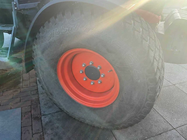 2015 kubota m12 m8560-h-c vierwielaangedreven landbouwtractor - afbeelding 27 van  27