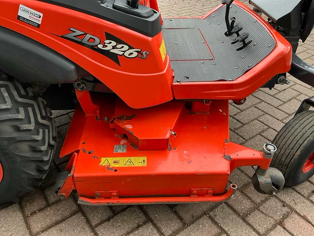 2015 kubota zd326-eu-2 zitmaaier - afbeelding 7 van  44