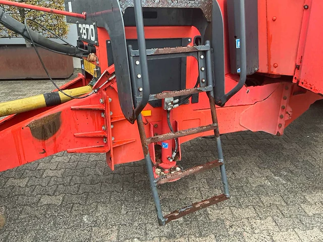 2015 kuhn euromix 2870 voermengwagen - afbeelding 8 van  25