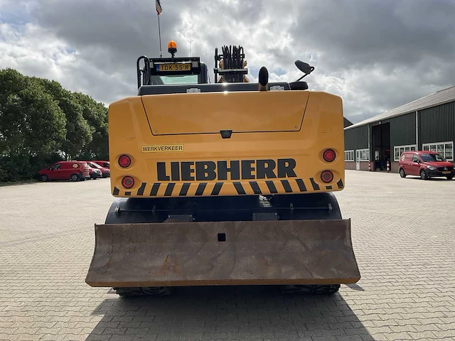 2015 liebherr a914 banden graafmachine - afbeelding 2 van  48
