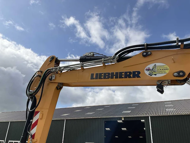2015 liebherr a914 banden graafmachine - afbeelding 7 van  48