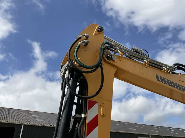 2015 liebherr a914 banden graafmachine - afbeelding 9 van  48