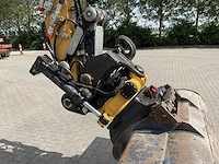 2015 liebherr a914 banden graafmachine - afbeelding 15 van  48