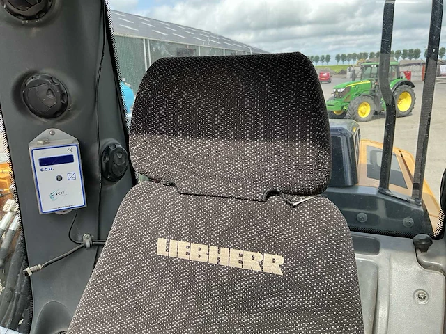 2015 liebherr a914 banden graafmachine - afbeelding 32 van  48