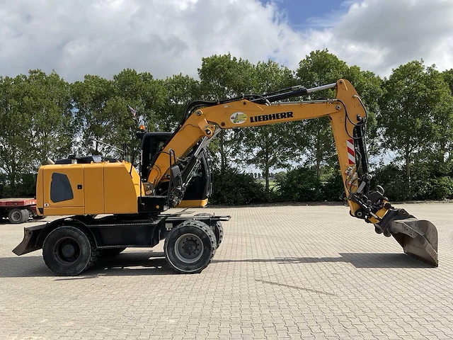 2015 liebherr a914 banden graafmachine - afbeelding 45 van  48