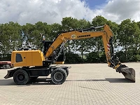 2015 liebherr a914 banden graafmachine - afbeelding 45 van  48