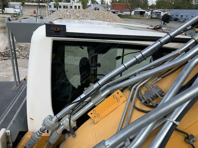 2015 liebherr r946 lc rupsgraafmachine - afbeelding 32 van  56