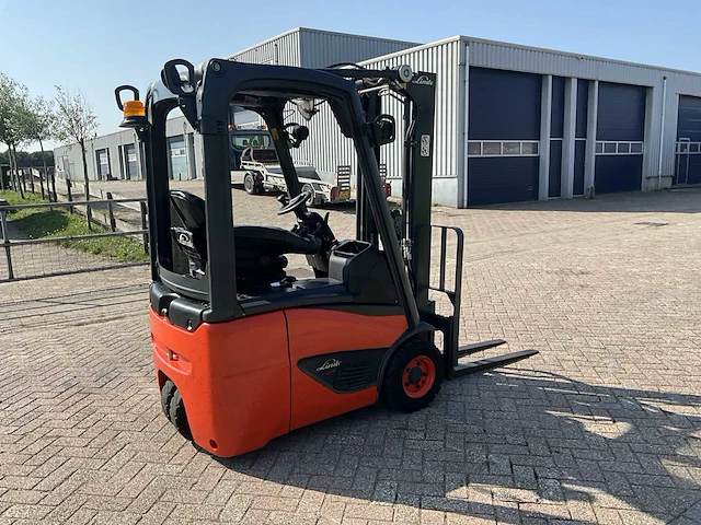 2015 linde e12-02 vorkheftruck - afbeelding 18 van  22