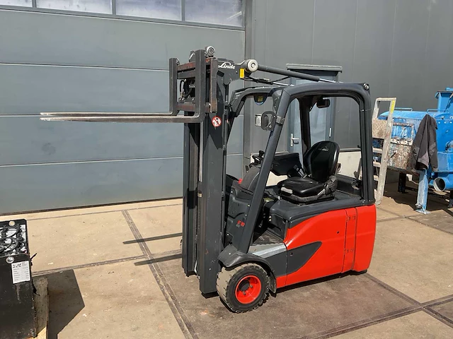 2015 linde e18-02 vorkheftruck - afbeelding 17 van  25