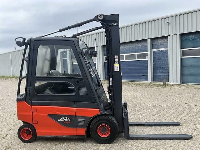 2015 linde e25-01 vorkheftruck - afbeelding 18 van  22