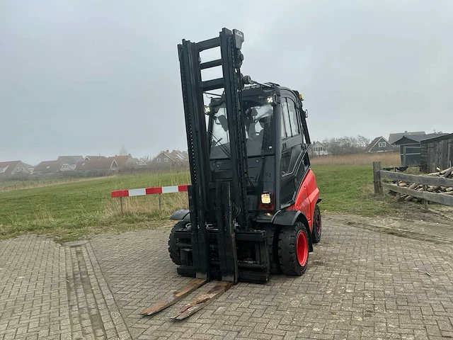 2015 linde h40t-02 vorkheftruck - afbeelding 22 van  28