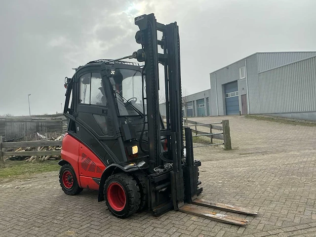 2015 linde h40t-02 vorkheftruck - afbeelding 25 van  28