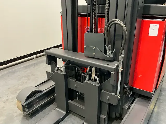 2015 linde r14-01 reach truck - afbeelding 12 van  15