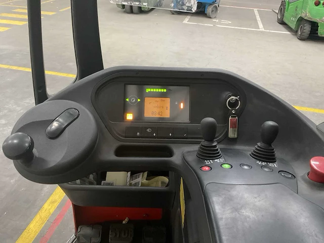 2015 linde r14-01 reach truck - afbeelding 8 van  13