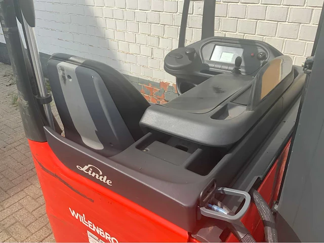 2015 linde r14-01 reach truck - afbeelding 7 van  24