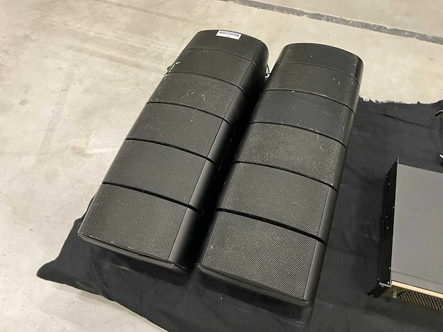 2015 martin audio omniline line array luidspreker-set - afbeelding 1 van  6