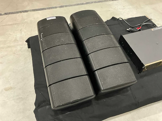 2015 martin audio omniline line array luidspreker-set - afbeelding 2 van  6