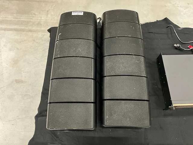 2015 martin audio omniline line array luidspreker-set - afbeelding 3 van  6