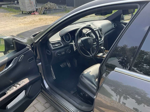 2015 maserati ghibli personenauto - afbeelding 29 van  33