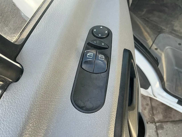 2015 mercedes-benz sprinter 906bb35 bedrijfswagen - afbeelding 3 van  35