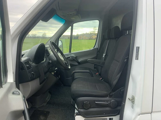 2015 mercedes-benz sprinter bedrijfswagen - afbeelding 17 van  37