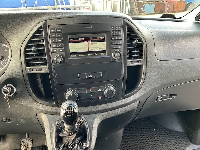 2015 mercedes-benz vito mercedes benz vito - afbeelding 18 van  36