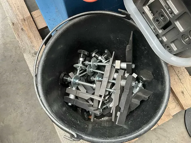 2015 pertici univer fc 100 ap kopieer freesmachine - afbeelding 9 van  26