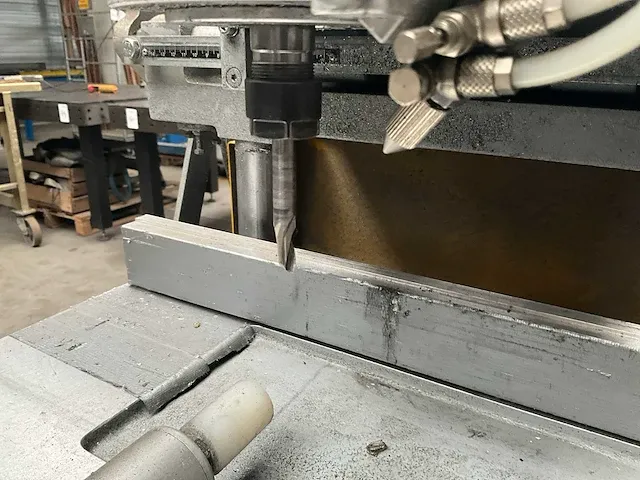 2015 pertici univer fc 100 ap kopieer freesmachine - afbeelding 13 van  26