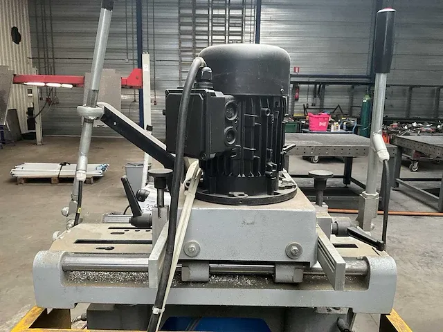 2015 pertici univer fc 100 ap kopieer freesmachine - afbeelding 23 van  26