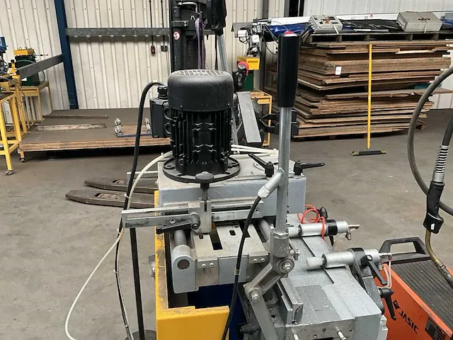 2015 pertici univer fc 100 ap kopieer freesmachine - afbeelding 24 van  26