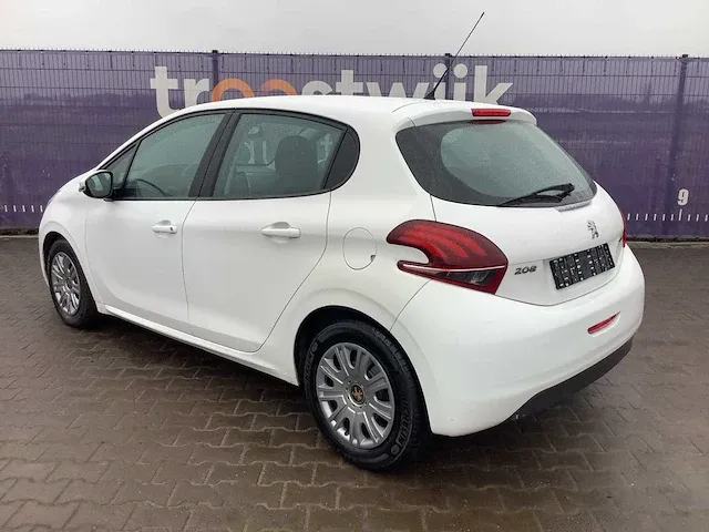 2015 peugeot 208 personenauto - afbeelding 10 van  15