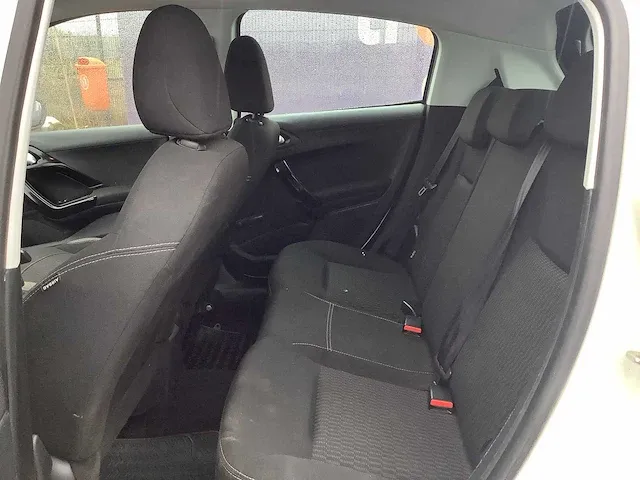 2015 peugeot 208 personenauto - afbeelding 14 van  15