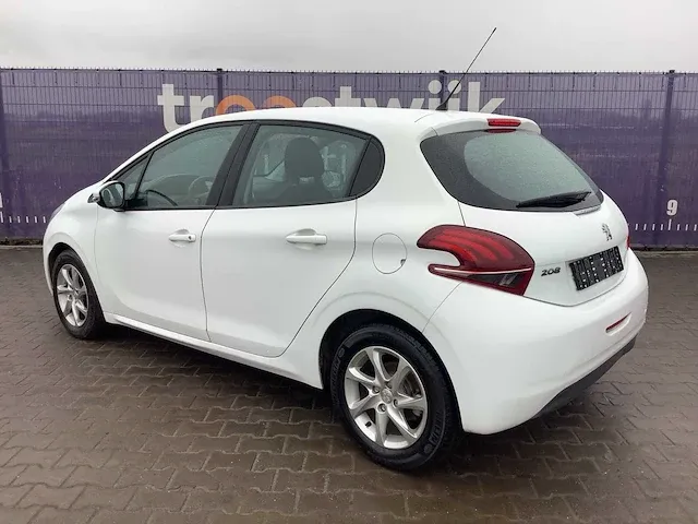 2015 peugeot 208 personenauto - afbeelding 12 van  18