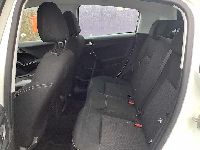 2015 peugeot 208 personenauto - afbeelding 15 van  18