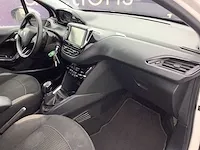 2015 peugeot 208 personenauto - afbeelding 16 van  18