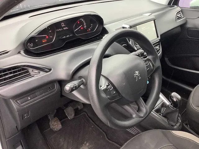 2015 peugeot 208 personenauto - afbeelding 18 van  18