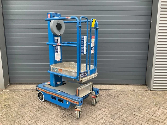 2015 power tower ecolift hoogwerker - afbeelding 1 van  2