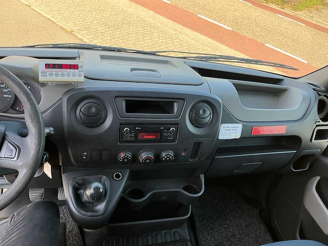 2015 renault master t35 233 dci l1h2 dci 125hoogwerker bedrijfswagen - afbeelding 9 van  32