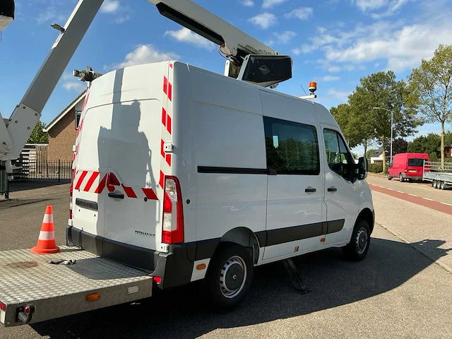 2015 renault master t35 233 dci l1h2 dci 125hoogwerker bedrijfswagen - afbeelding 30 van  32