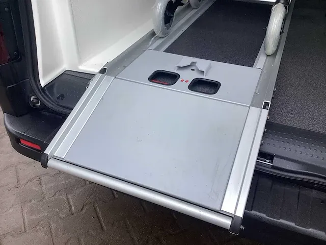 2015 renault trafic ambulance (nieuw/ongebruikt) - afbeelding 3 van  29