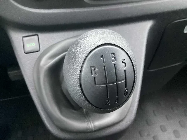 2015 renault trafic ambulance (nieuw/ongebruikt) - afbeelding 19 van  29