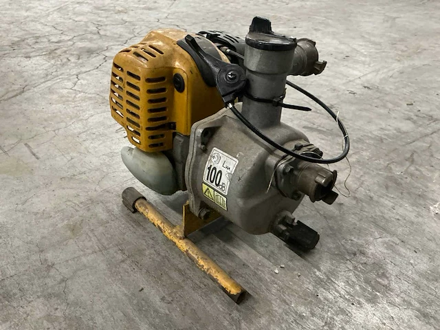 2015 robin pump ptv101 waterpomp - afbeelding 4 van  4