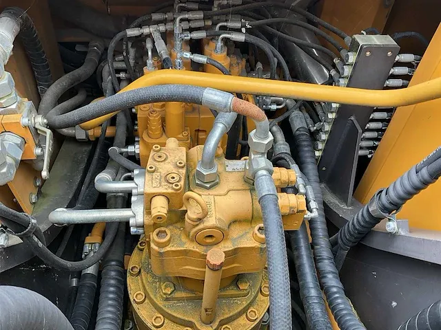 2015 sany sy215c rupsgraafmachine - afbeelding 28 van  57