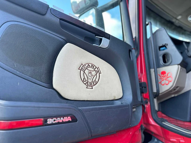 2015 scania r490 4x2 v6 vrachtwagen - afbeelding 7 van  23