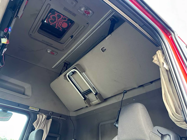 2015 scania r490 4x2 v6 vrachtwagen - afbeelding 9 van  23