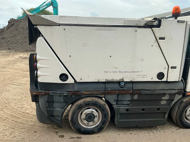2015 schmidt swingo 200 veegzuigwagen - afbeelding 45 van  58