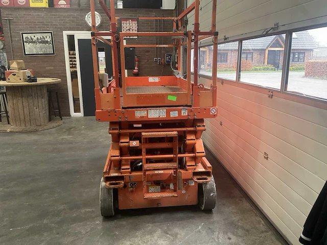 2015 sky jack 4626 schaarhoogwerker - afbeelding 3 van  8