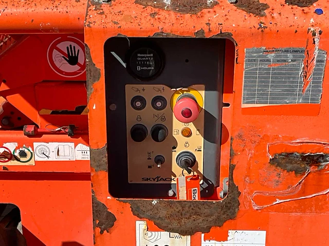 2015 skyjack sj 6826rt hoogwerker 4x4 - afbeelding 15 van  33